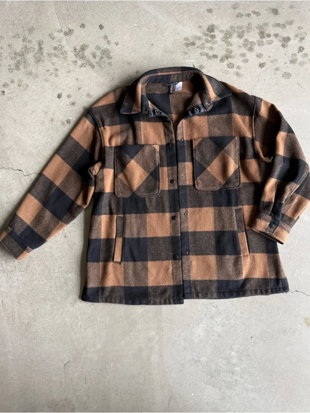H&M / Oversized Buffalo Plaid Shacket Jacket / Brown Black - Picture 12 of 16